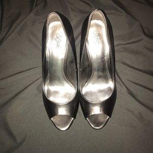 City Streets Platform Peep Toe Heels